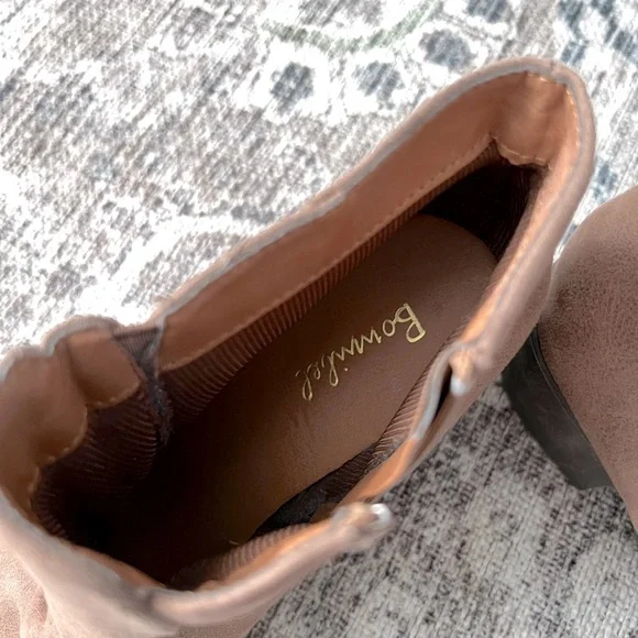 Womens booties - Picture 5 of 8